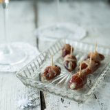 Bacon-wrapped dates with blue cheese