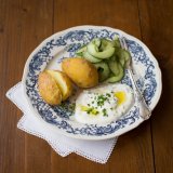 New potatoes with quark and cucumber salad