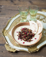Hummus with spiced lamb topping