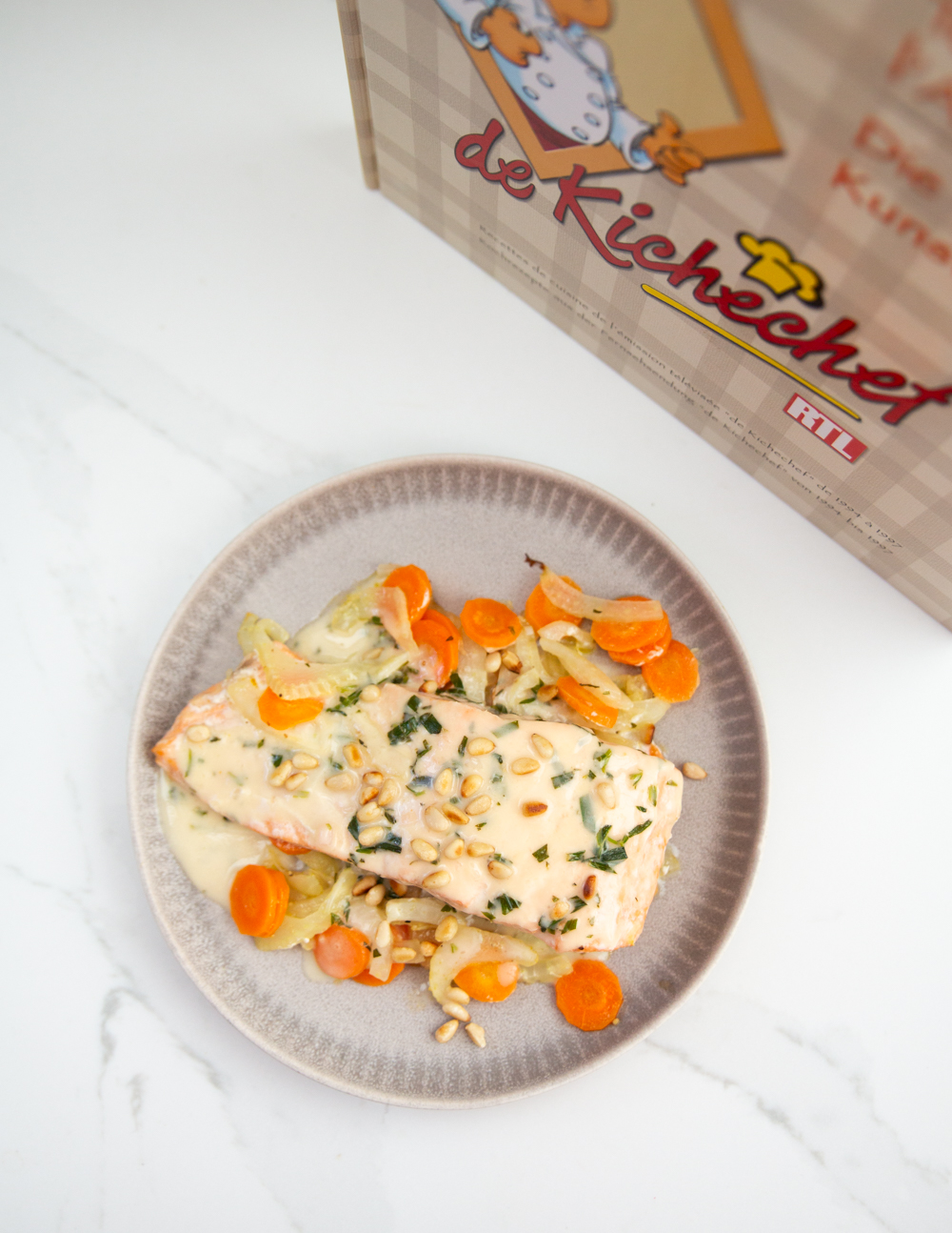 Salmon en Papillote with Tarragon Sauce